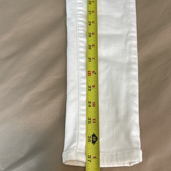 American Eagle NE[X]T Level stretch X white jean size 2 Long. - Picture 8 of 10